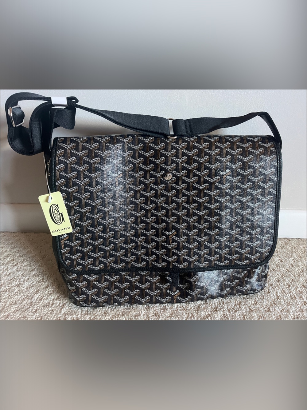 Goyard Black and Brown Chevron Messenger Bag
